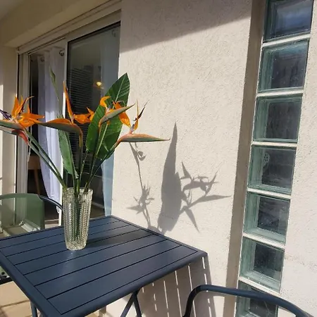 Le Nadir Grand T2 51m2, 4-5p, Parking * Fréjus