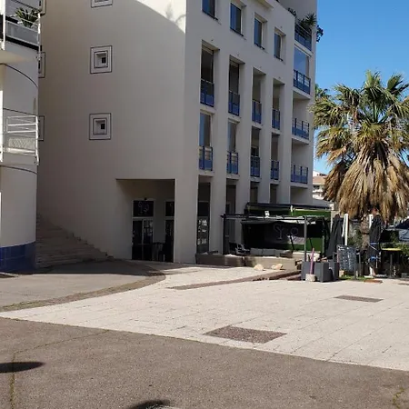 Appartement Le Nadir Grand T2 51m2, 4-5p, Parking Fréjus